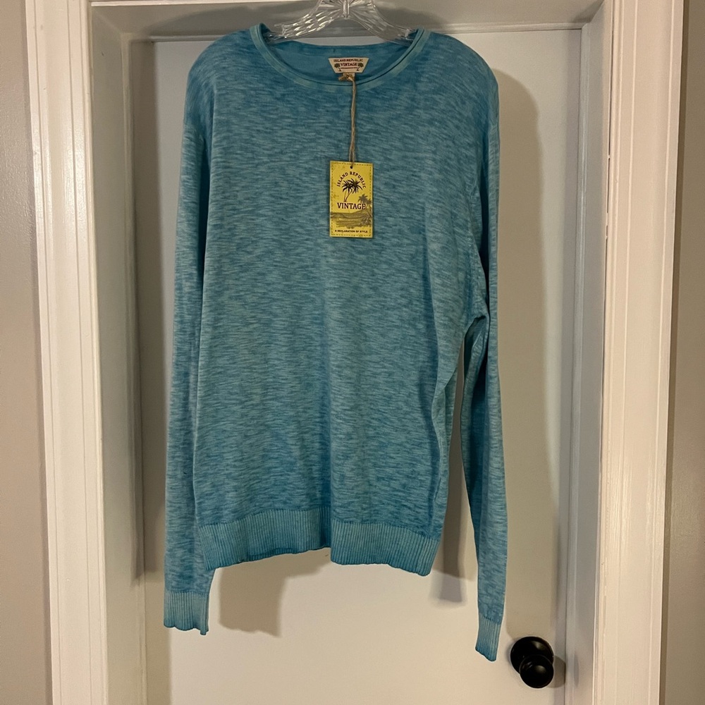 Island Republic Light Blue Crewneck Sweater SZ L NWT